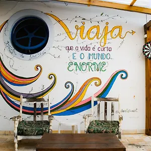 https://world-hostel-canasvieiras.santa-catarina-brasil.com